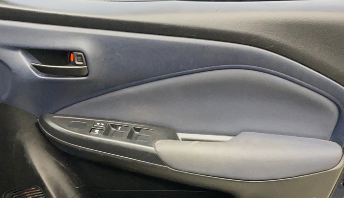 2022 Maruti Baleno SIGMA PETROL 1.2, Petrol, Manual, 84,122 km, Driver Side Door Panels Control