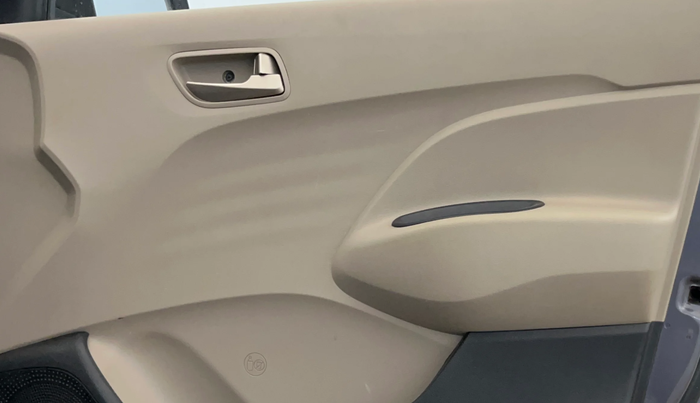 2019 Hyundai NEW SANTRO SPORTZ CNG, CNG, Manual, 85,842 km, Driver Side Door Panels Control