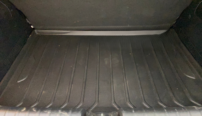 2021 KIA SONET HTX 1.0 IMT, Petrol, Manual, 19,069 km, Boot Inside