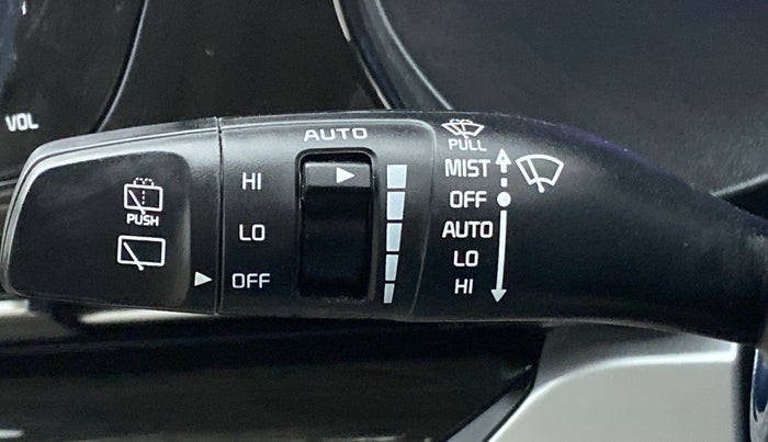 2022 KIA CARENS LUXURY PLUS 1.4G DCT 7STR, Petrol, Automatic, 4,035 km, Rain Sensing Wipers