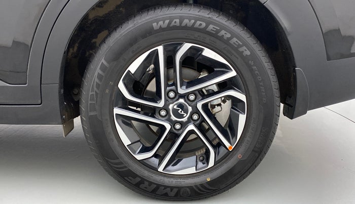 2022 KIA CARENS LUXURY PLUS 1.4G DCT 7STR, Petrol, Automatic, 4,035 km, Left Rear Wheel