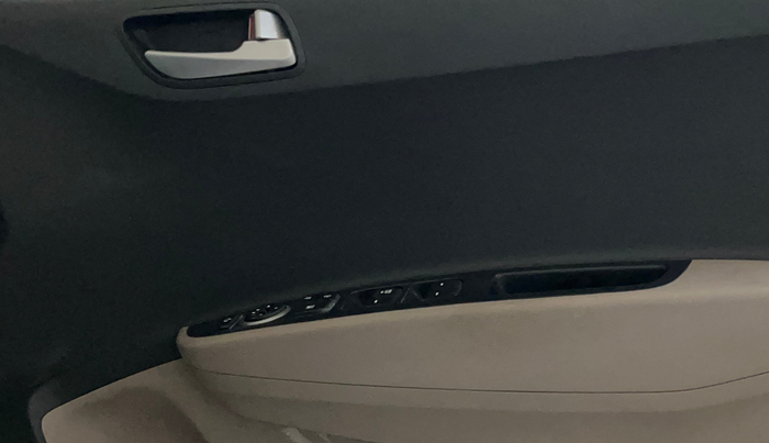 2019 Hyundai Grand i10 SPORTZ 1.2 KAPPA VTVT, Petrol, Manual, 31,104 km, Driver Side Door Panels Control