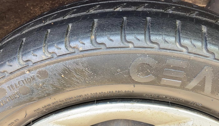 2017 Maruti Wagon R 1.0 VXI, Petrol, Manual, 75,895 km, Left Rear Tyre Tread