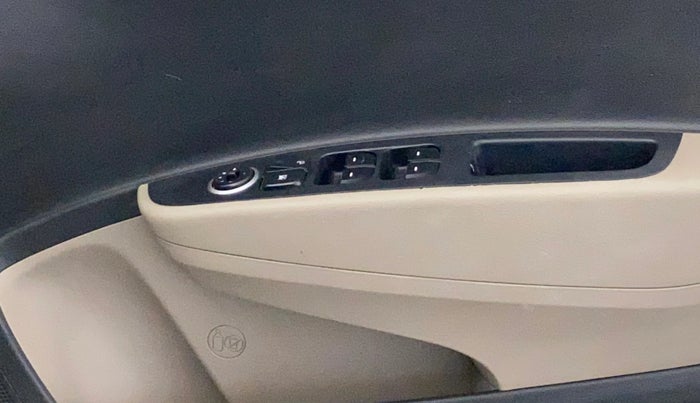 2016 Hyundai Grand i10 MAGNA 1.2 KAPPA VTVT, Petrol, Manual, 46,008 km, Driver Side Door Panels Control