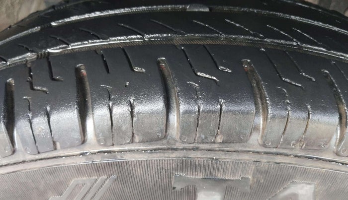 2021 Renault TRIBER RXT, Petrol, Manual, 40,283 km, Left Front Tyre Tread