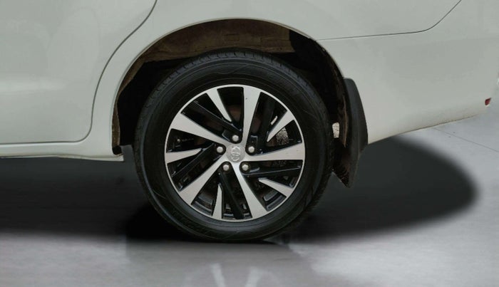 2022 Toyota Innova Crysta 2.4 ZX 7 STR, Diesel, Manual, 1,11,419 km, Left Rear Wheel