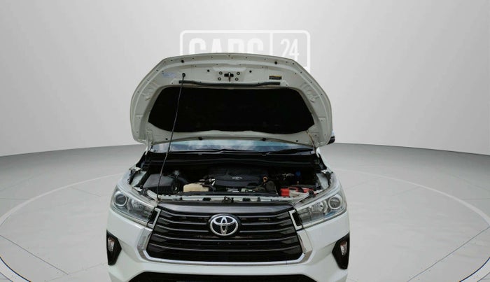 2022 Toyota Innova Crysta 2.4 ZX 7 STR, Diesel, Manual, 1,11,419 km, Open Bonet