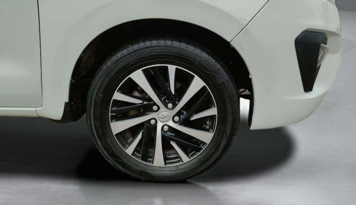 2022 Toyota Innova Crysta 2.4 ZX 7 STR, Diesel, Manual, 1,11,419 km, Right Front Wheel