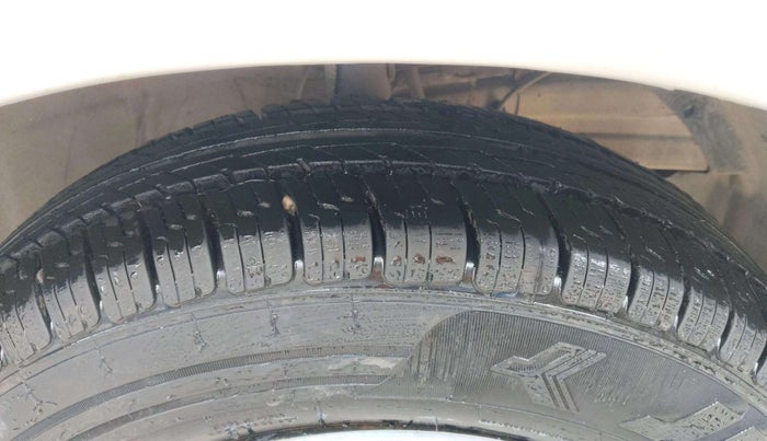 2019 Maruti Swift VXI, Petrol, Manual, 68,696 km, Right Rear Tyre Tread