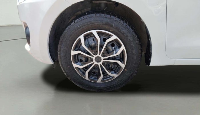 2019 Maruti Swift VXI, Petrol, Manual, 68,696 km, Left Front Wheel