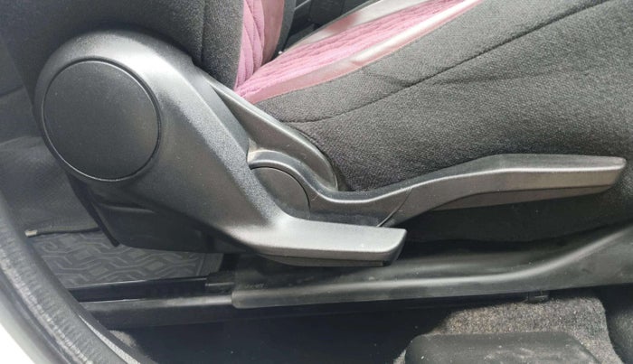 2019 Maruti Swift VXI, Petrol, Manual, 68,696 km, Driver Side Adjustment Panel