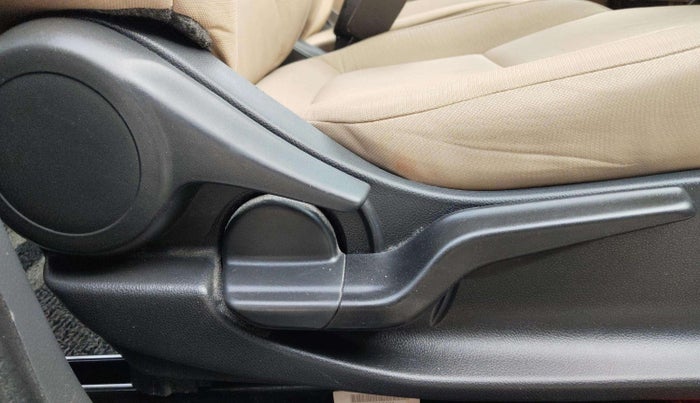 2020 Honda Amaze 1.2L I-VTEC S, Petrol, Manual, 45,753 km, Driver Side Adjustment Panel