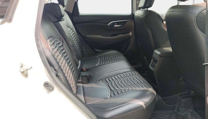 2023 Maruti Grand Vitara ZETA SMART HYBRID, Petrol, Manual, 46,851 km, Right Side Rear Door Cabin