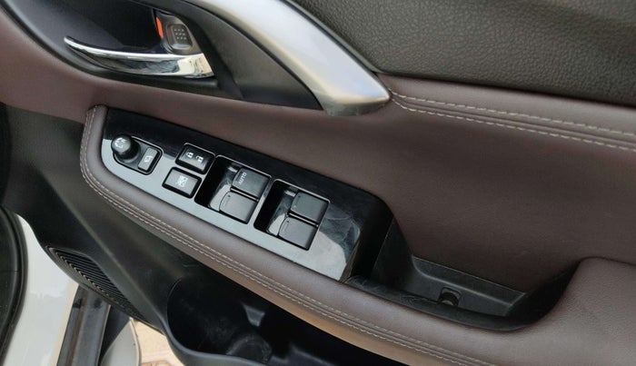 2023 Maruti Grand Vitara ZETA SMART HYBRID, Petrol, Manual, 46,851 km, Driver Side Door Panels Control