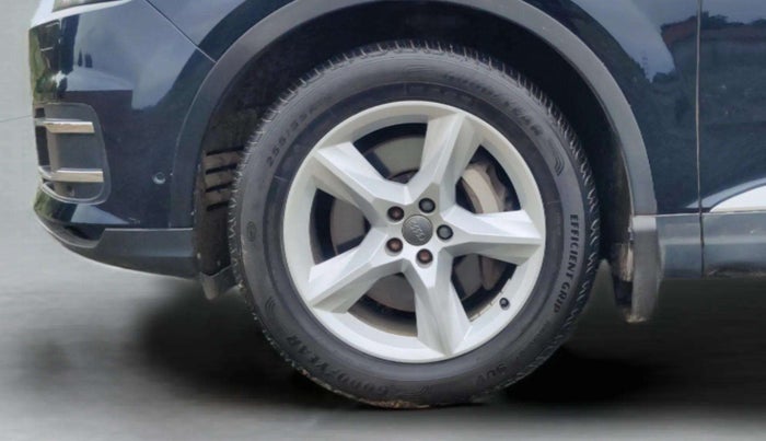 2017 Audi Q7 45 TDI QUATTRO PREMIUM PLUS, Diesel, Automatic, 74,225 km, Left Front Wheel