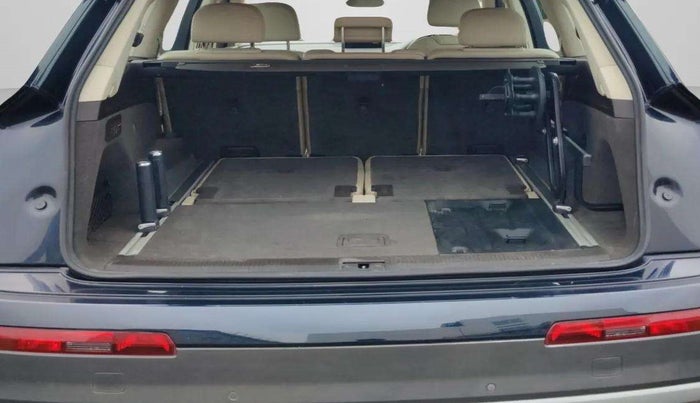 2017 Audi Q7 45 TDI QUATTRO PREMIUM PLUS, Diesel, Automatic, 74,225 km, Boot Inside