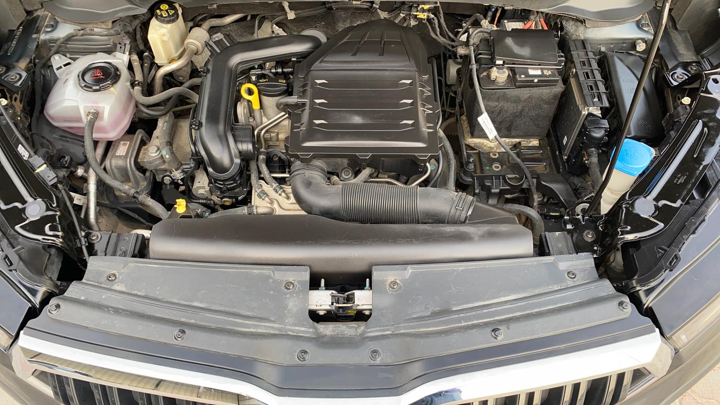 2022 Skoda KUSHAQ AMBITION 1.0L TSI MT, Petrol, Manual, 48,477 km, Engine View