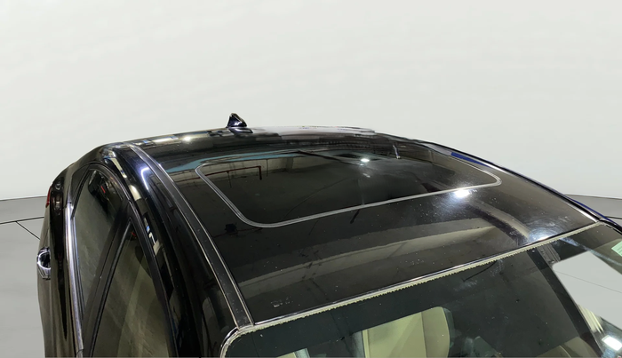 2018 Hyundai Verna 1.6 VTVT SX O, Petrol, Manual, 29,011 km, Moonroof/ Sunroof