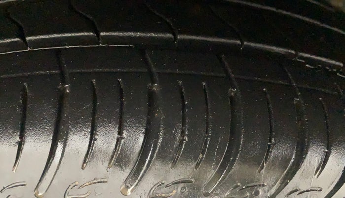 2019 Tata Tiago XT PETROL, Petrol, Manual, 50,828 km, Right Front Tyre Tread