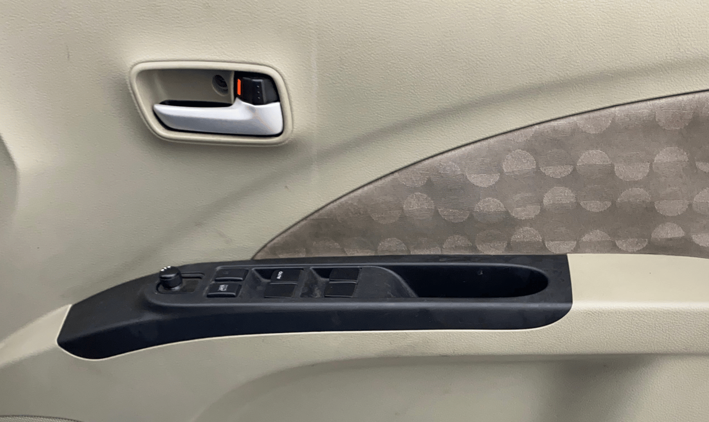2014 Maruti Celerio ZXI (O), Petrol, Manual, 48,407 km, Driver Side Door Panels Control