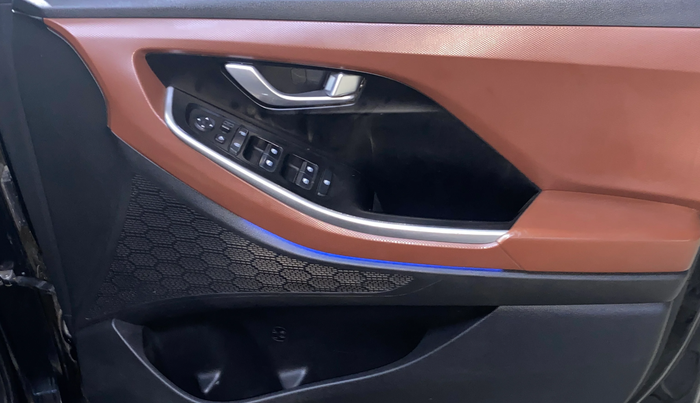 2021 Hyundai ALCAZAR PRESTIGE 2.0 MT 6STR, Petrol, Manual, 41,852 km, Driver Side Door Panels Control