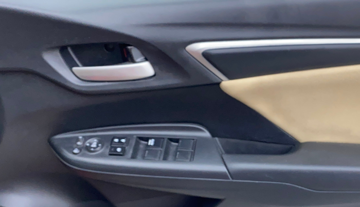 2019 Honda Jazz 1.2L I-VTEC VX, Petrol, Manual, 58,582 km, Driver Side Door Panels Control