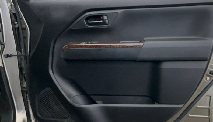 2022 Maruti New Wagon-R LXI CNG (O) 1.0, CNG, Manual, 16,296 km, Driver Side Door Panels Control