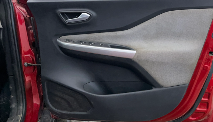 2023 Nissan MAGNITE XL, Petrol, Manual, 31,407 km, Driver Side Door Panels Control