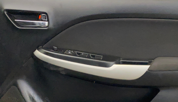 2018 Maruti Baleno DELTA PETROL 1.2, Petrol, Manual, 1,20,009 km, Driver Side Door Panels Control