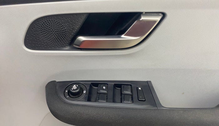 2020 Tata ALTROZ XZ PETROL, Petrol, Manual, 60,152 km, Driver Side Door Panels Control