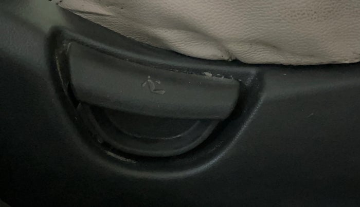 2015 Hyundai Grand i10 SPORTZ 1.2 KAPPA VTVT, Petrol, Manual, 48,027 km, Driver Side Adjustment Panel