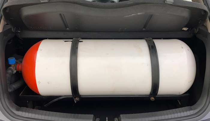 2018 Hyundai Grand i10 MAGNA 1.2 KAPPA VTVT, CNG, Manual, 1,32,621 km, Boot Inside