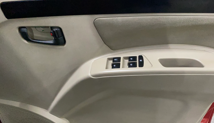 2024 Mahindra SCORPIO CLASSIC S11 MT 7S CC, Diesel, Manual, 25,948 km, Driver Side Door Panels Control