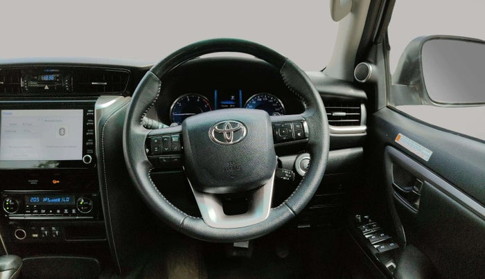 2023 Toyota Fortuner 4X2 AT 2.8 DIESEL, Diesel, Automatic, 13,228 km, Steering Wheel Close Up