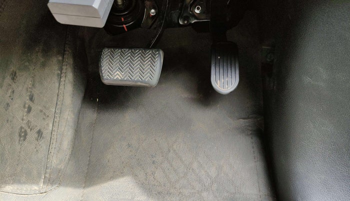 2023 Toyota Fortuner 4X2 AT 2.8 DIESEL, Diesel, Automatic, 13,228 km, Pedals