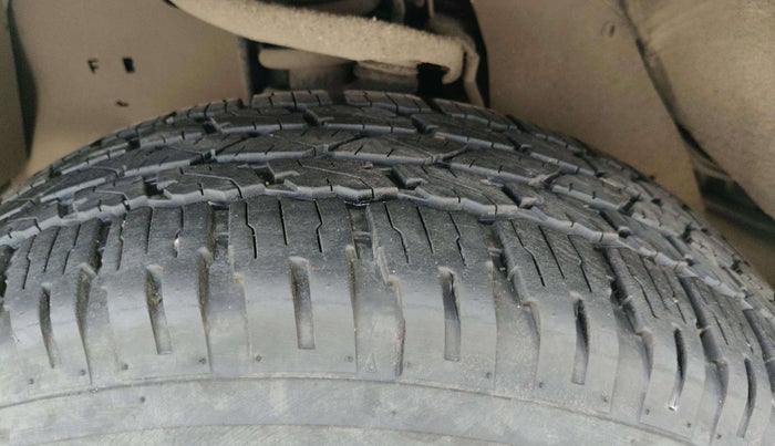 2023 Toyota Fortuner 4X2 AT 2.8 DIESEL, Diesel, Automatic, 13,228 km, Right Rear Tyre Tread