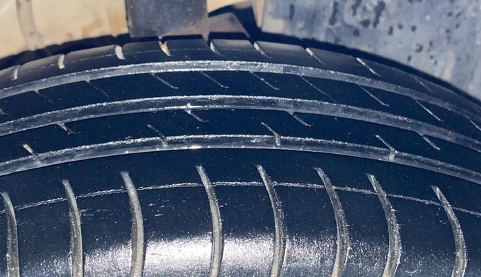 2015 Datsun Go Plus T, Petrol, Manual, 68,855 km, Right Front Tyre Tread