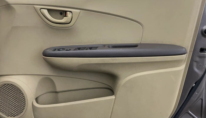 2014 Honda Amaze 1.2L I-VTEC S, Petrol, Manual, 69,253 km, Driver Side Door Panels Control