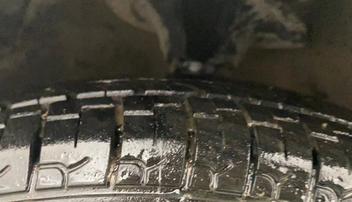 2013 Hyundai Eon ERA +, Petrol, Manual, 61,413 km, Left Front Tyre Tread