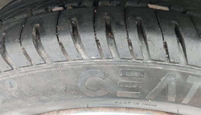 2013 Honda Brio S MT, Petrol, Manual, 96,418 km, Left Rear Tyre Tread