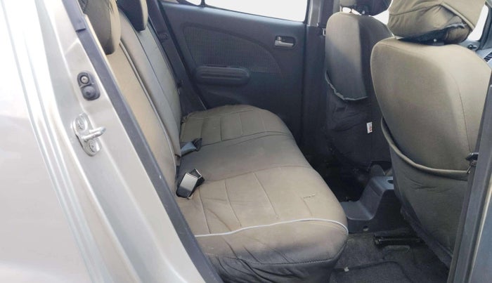 2014 Maruti Ritz VDI, Diesel, Manual, 1,39,144 km, Right Side Rear Door Cabin