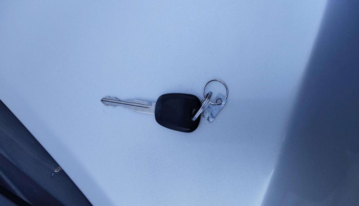 2014 Maruti Ritz VDI, Diesel, Manual, 1,39,144 km, Key Close Up