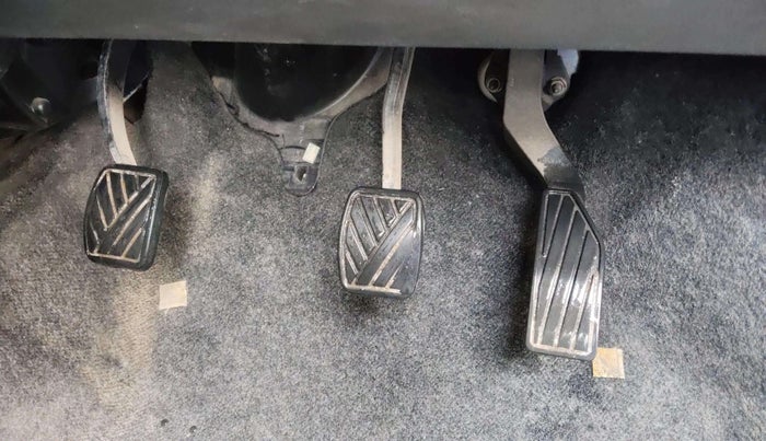 2014 Maruti Ritz VDI, Diesel, Manual, 1,39,144 km, Pedals