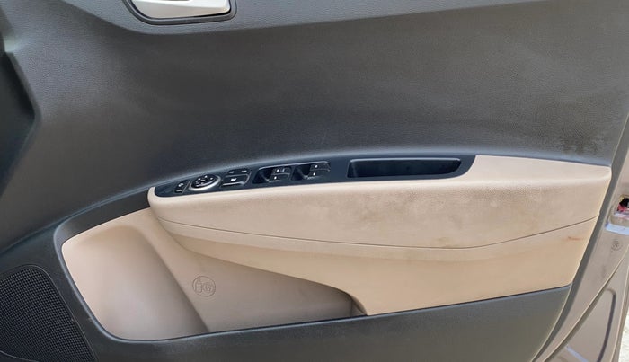 2017 Hyundai Grand i10 SPORTZ (O) 1.2 KAPPA VTVT, Petrol, Manual, 72,997 km, Driver Side Door Panels Control