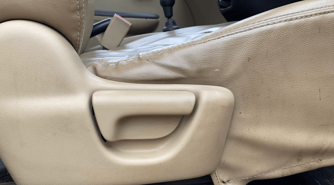 2012 Honda Brio V MT, Petrol, Manual, 1,00,793 km, Driver Side Adjustment Panel