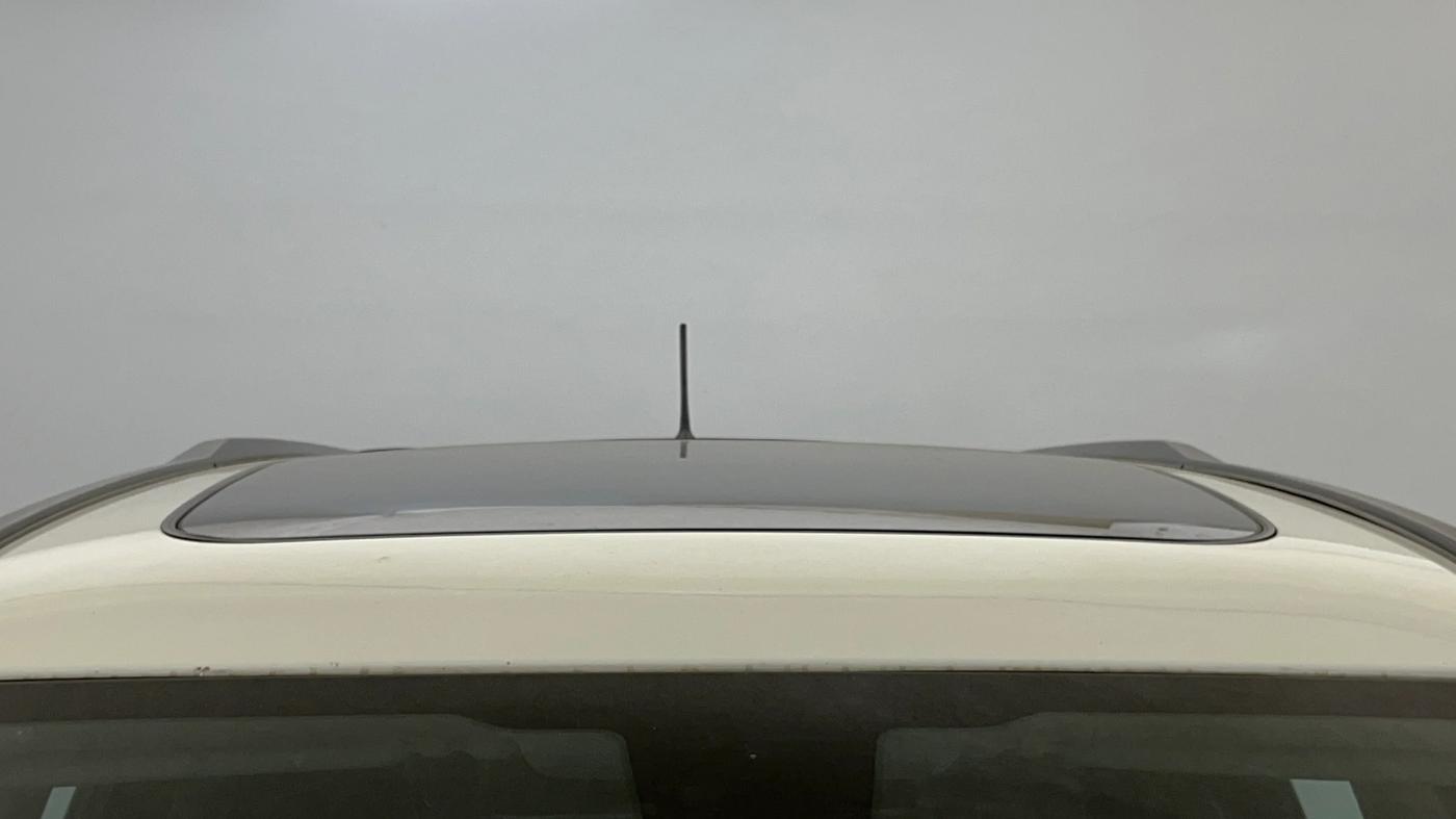 2022 Tata Safari XT PLUS, Diesel, Manual, 69,813 km, Moonroof/ Sunroof