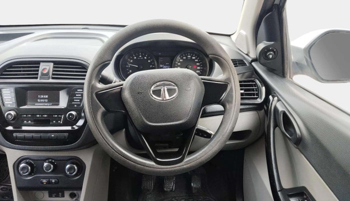 2018 Tata Tiago XT PETROL, Petrol, Manual, 1,06,040 km, Steering Wheel Close Up