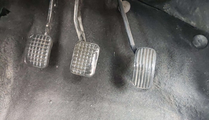 2018 Tata Tiago XT PETROL, Petrol, Manual, 1,06,040 km, Pedals