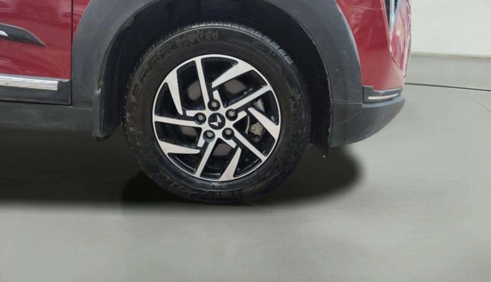 2024 Mahindra XUV 3XO AX5 1.5 Turbo Diesel, Diesel, Manual, 17,287 km, Right Front Wheel