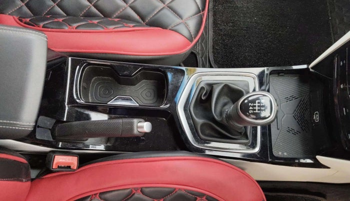 2024 Mahindra XUV 3XO AX5 1.5 Turbo Diesel, Diesel, Manual, 17,287 km, Gear Lever